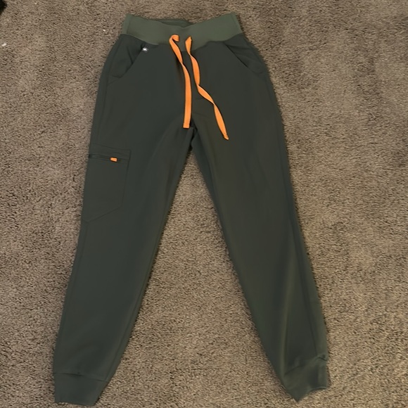 Figs Other - Figs moss Zamora high wasted women’s XXS petite scrub pants